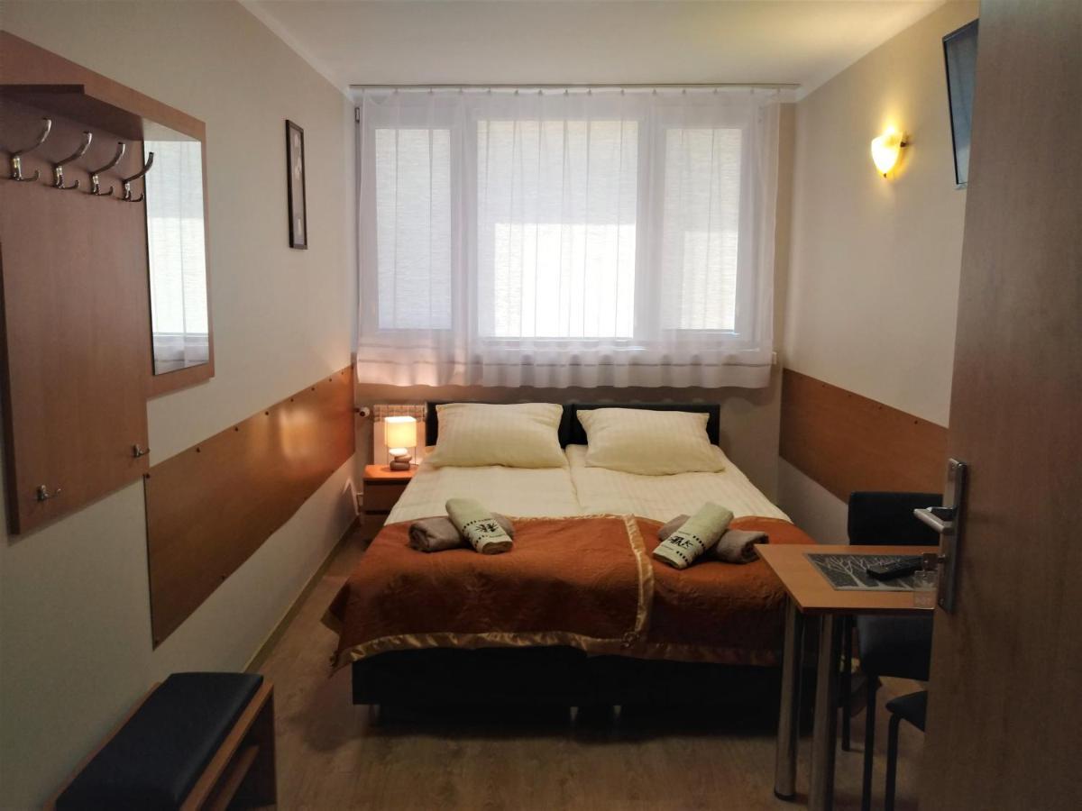 Hotel Dom Turysty Salus Sandomierz Exterior foto